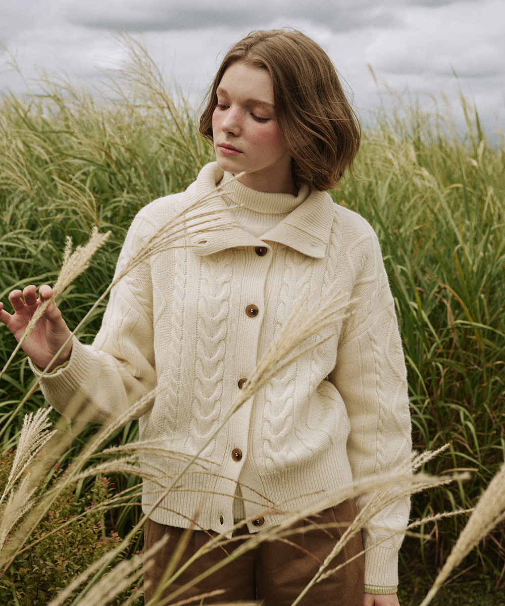 WOOL CABLE KNIT CARDIGAN - IVORY